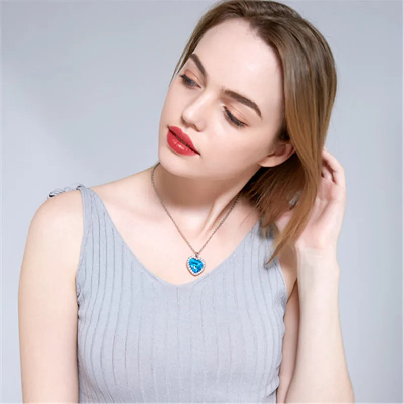 Классическое ожерелье Love Forever с кулоном в виде синего сердца из Титаника
