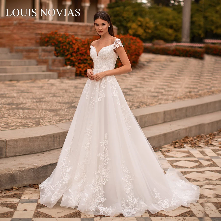 

Louis Novias Elegant Sexy V-Neck Exquisite Decal Embroidery Backless Dream Twist Button Romantic Wedding Dress Custom Made