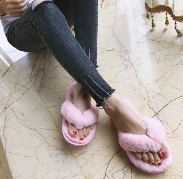 Зимние женские домашние пушистые тапочки 2020 модная теплая обувь из