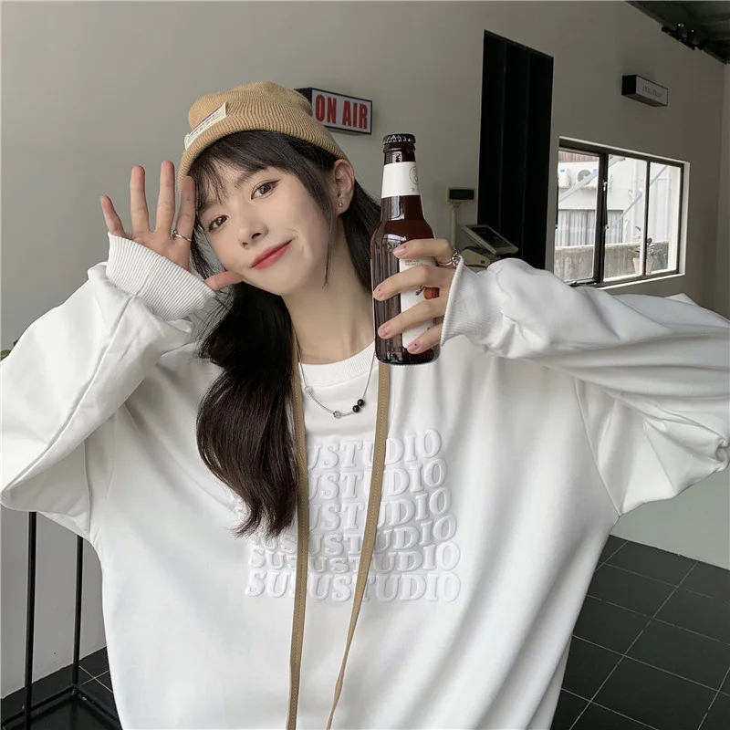 

Real Shot round Neck Long Sleeve Sweater T-shirt Women
