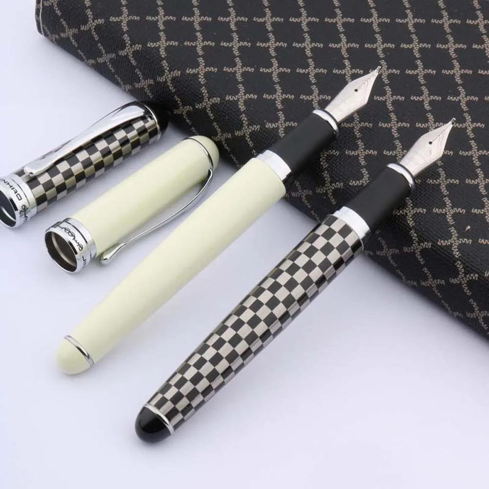 Цзиньхао черный белый квадрат серебристой отделкой шахматная доска перо для