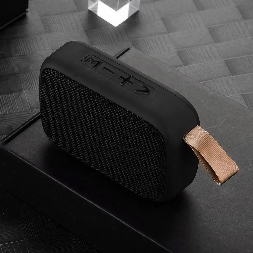 Портативная беспроводная Bluetooth-колонка улучшенные басы 24 часа на батарее 66 футов