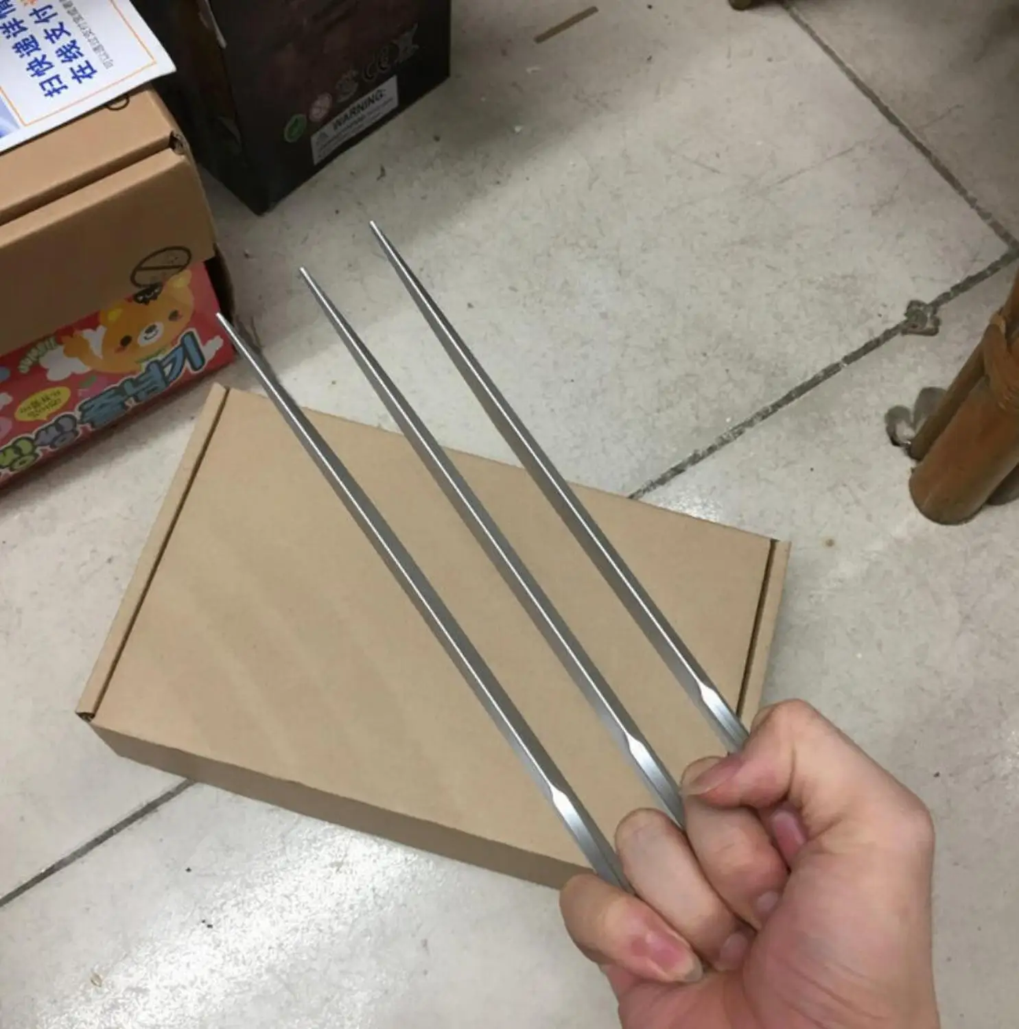 1 пара когтей лезвия 1:1 Косплей оружие игрушка Хэллоуин Реквизит супер герой для