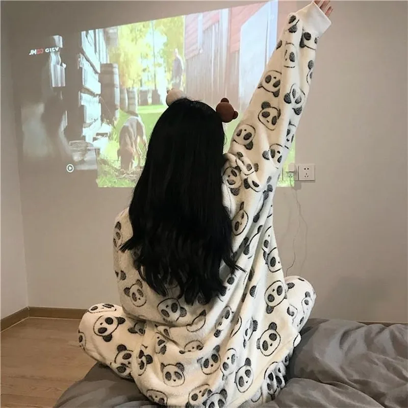 

Women Pajama Sets Long Sleeve Top and Pants Panda Print Lovely Coral Fleece Warm Females Sleepwear Home O-Neck Soft Pyjamas Chic