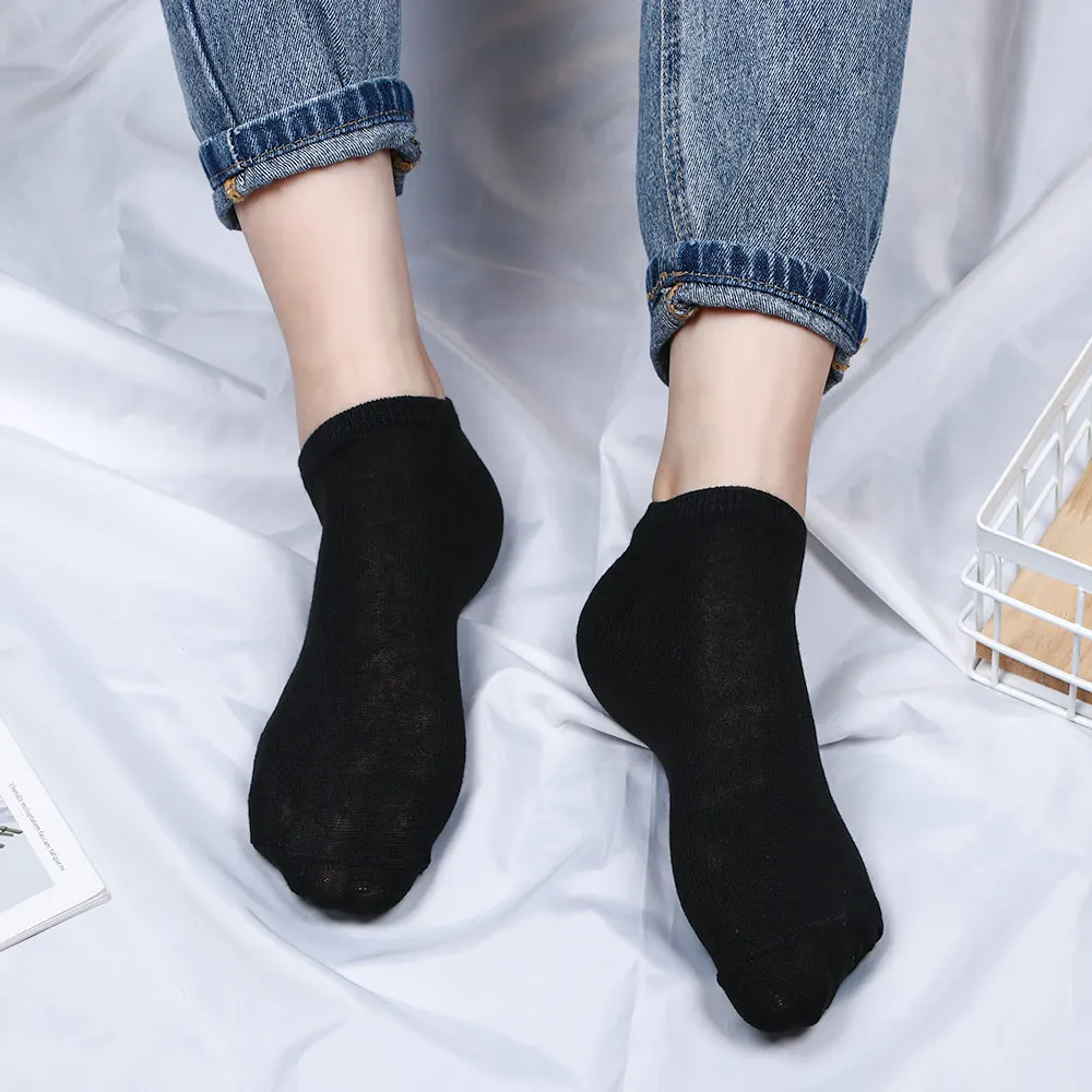 Black 1 пара, женские модные, яркие цвета, мягкие, из хлопка с глубоким вырезом, короткие носки женские, повседневные носки, весна-осень - Цвет: Black