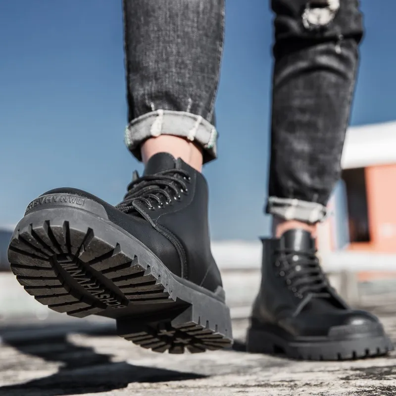 

Explosive High-quality Couple Martin Boots Plus Velvet To Keep Warm All-match Fashion Men And Women Plus Size Motorcycle Boots