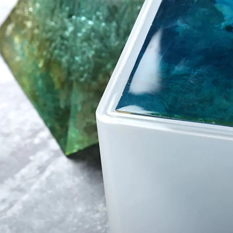 

Transparent Silicone Mold Pyramid Shape Molds DIY Resin Crafts Decorations