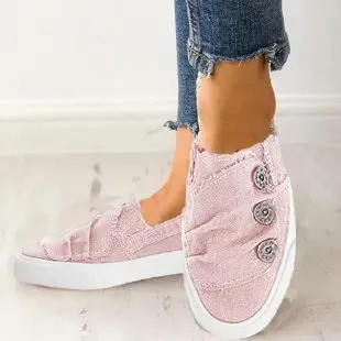 New Hot Style Plus Size Washed Denim Canvas Shoes Women Plus Size Flat Couple Shoes Young Wrinkle Metal Buckle Single Shoes 43