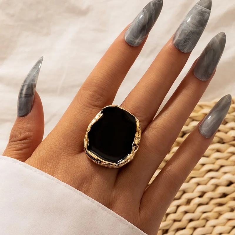 

Bohemian Black Stone Gold Ring for Women Men Charms Dripping Oil Big Joint Ring Gothic Jewelry Accessories