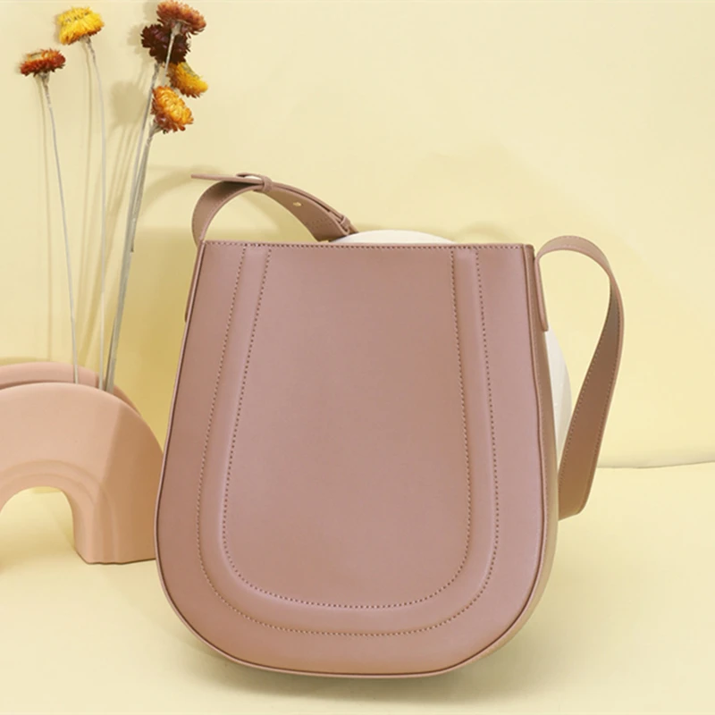 

2021 New Fashion Single Shoulder Messenger Bags Ladies Fashionable Purses and Handbags Real Leather Women Casual Totes Channels