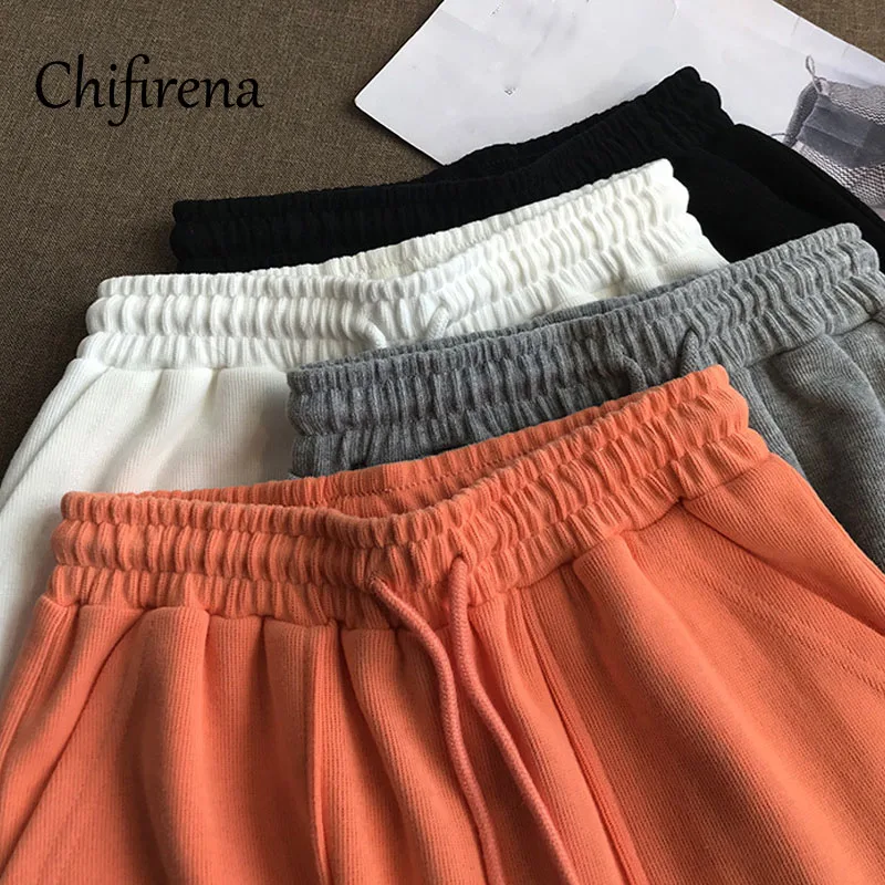 

Chifirena Summer Casual Beach Sporty Shorts Women High Waist Loose Short Pocket Workout Active Running Sweatpants Fashion Female