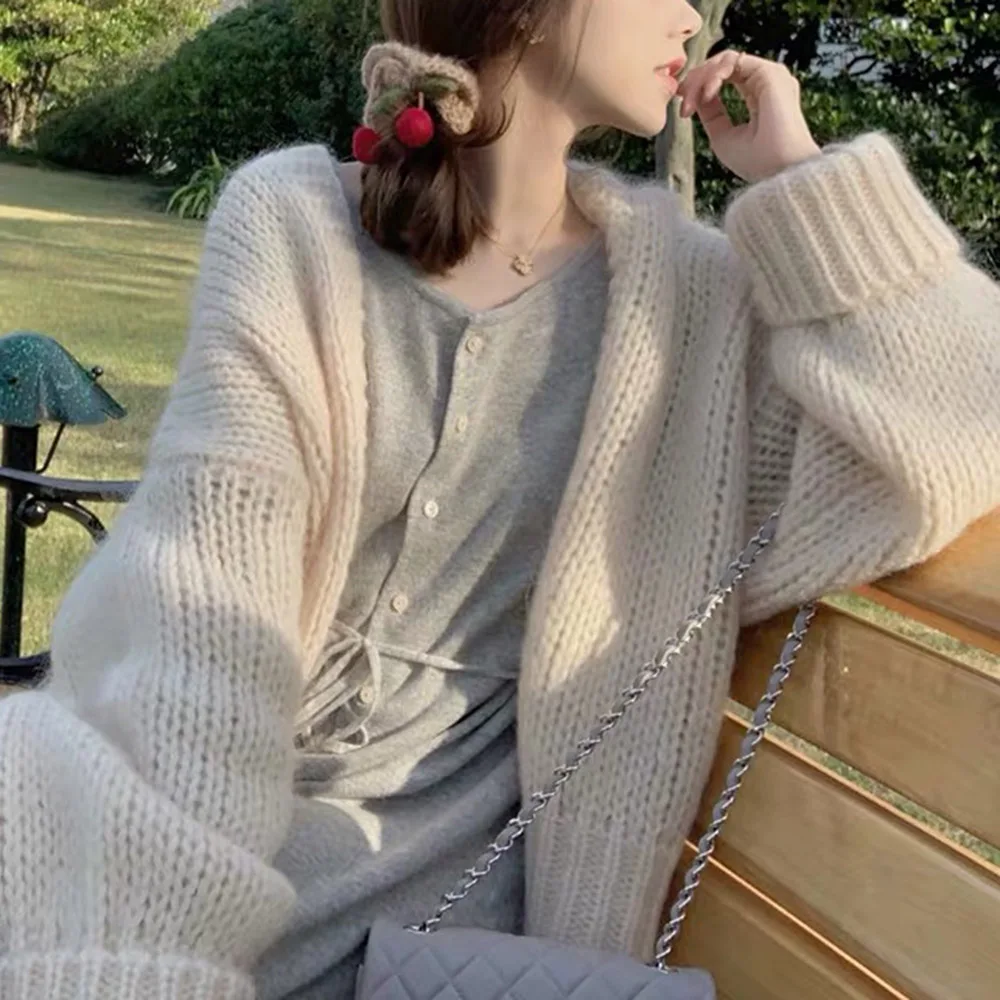 

Женский вязаный кардиган оверсайз, бежевый Повседневный теплый свитер в Корейском стиле, Осень-зима 2020