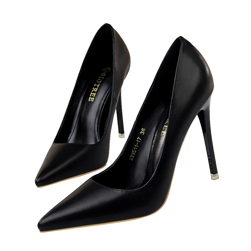 Модная простая Женская обувь в Корейском стиле пикантные туфли на тонком высоком