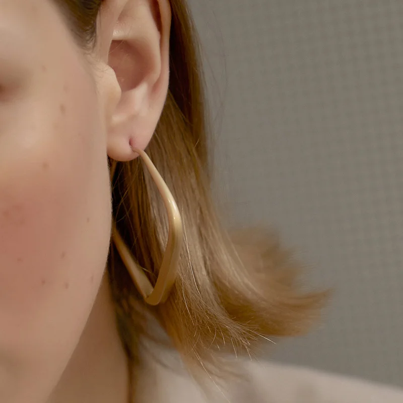 

JIAN Punk Big Hoop Earring for Women Ladies Fashion Large Geometric Hollow Metal Minimalist Statement Loop Earring Gifs Jewelry