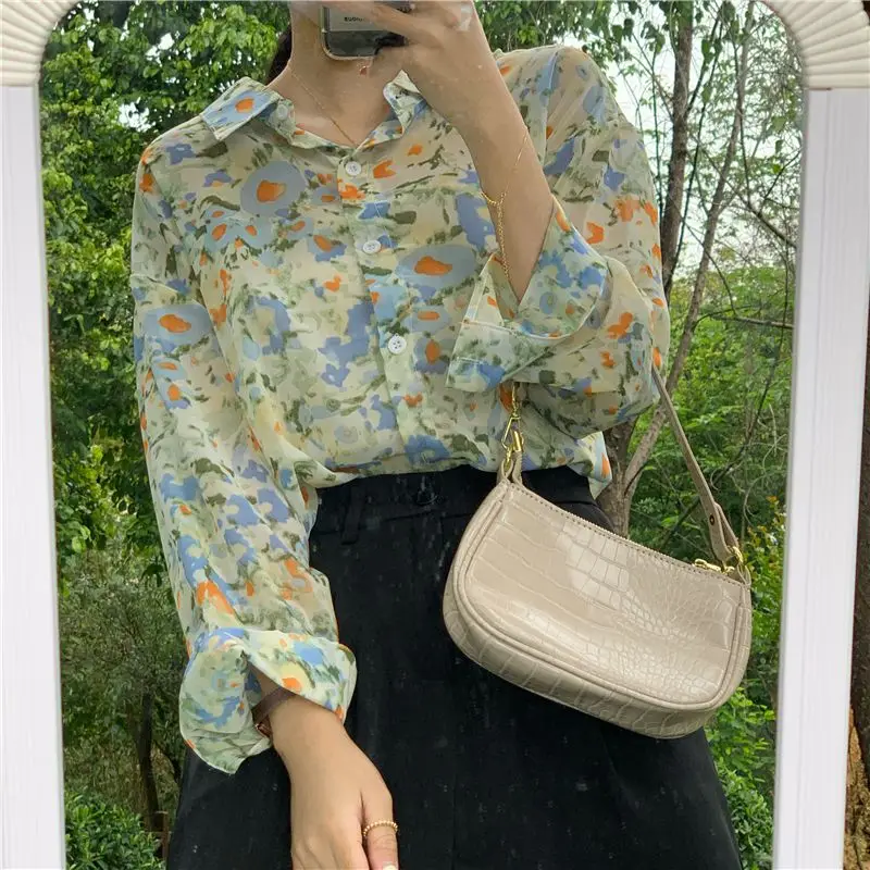 

COIGARSAM Full Sleeve Shirt Womens tops Floral Print Loose Women shirts 8902