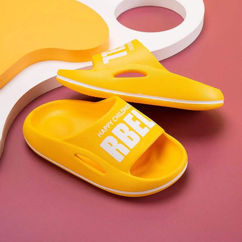 

Children's Slippers Summer Non Slip Soft Bottom Children's Boys Girls Indoor Bathroom Bath Sandal Integrated Molding platforms