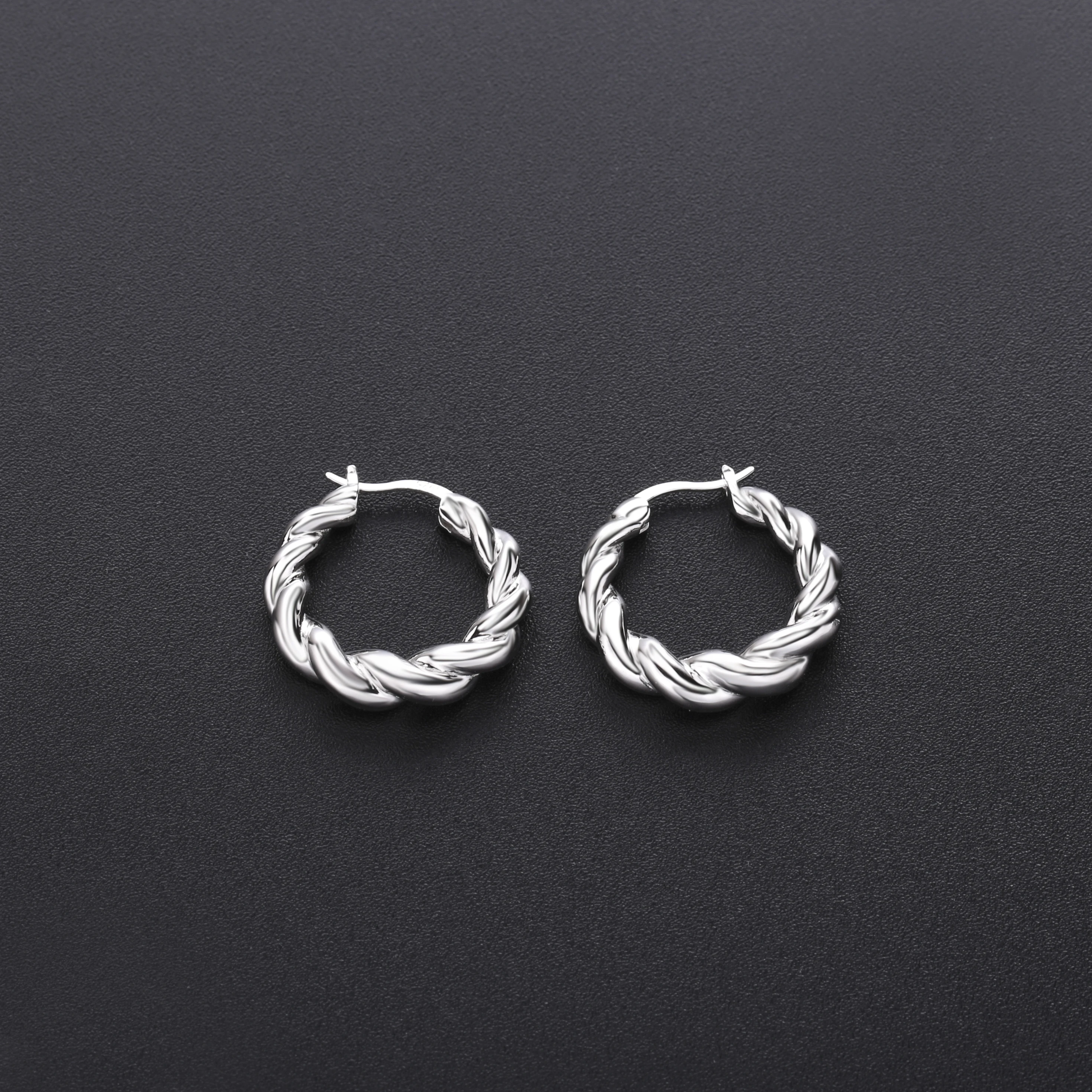 

SHADOWHUNTERS High Quality Real 100% 925 Sterling Silver Twisted Stud Earrings For Women Silver 925 Jewelry Round Threaded Arete