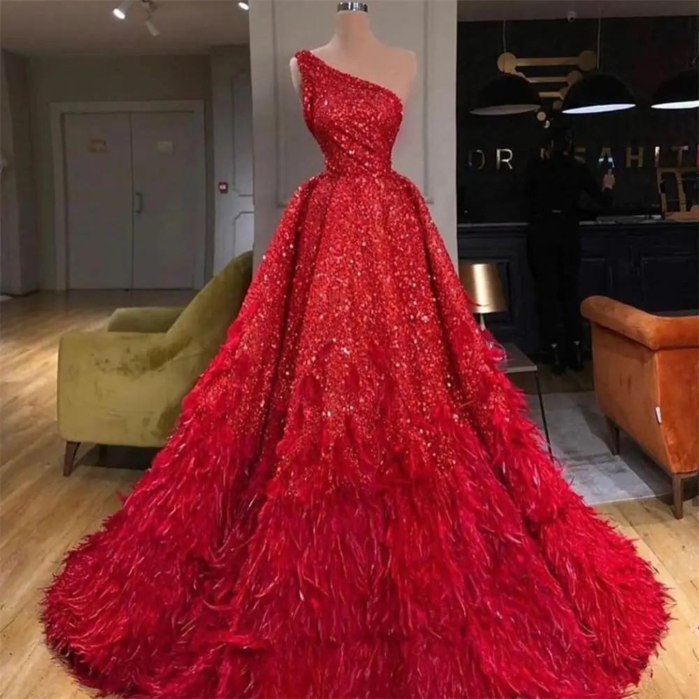 

Роскошные вечерние платья с красными перьями, модель 2020 года, блестящие вечерние платья на одно плечо, бальное платье для торжественных слу...