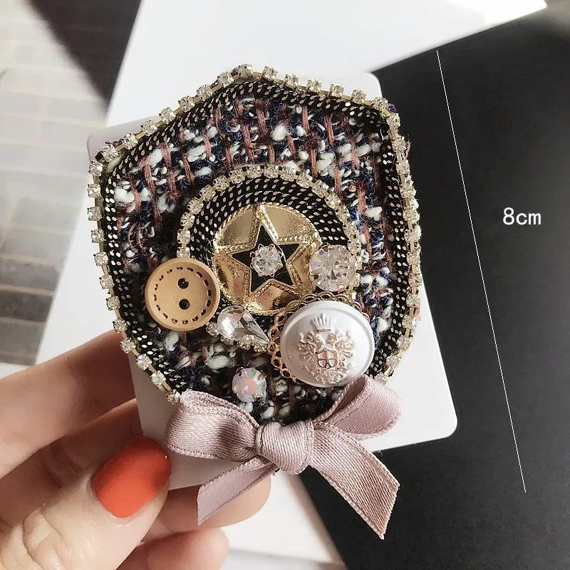 

Luxury Brand Camellia jewlery flowers brooch Lapel Pins Number 5 pearls Brooches flower Broche Broach Jewelry for Women