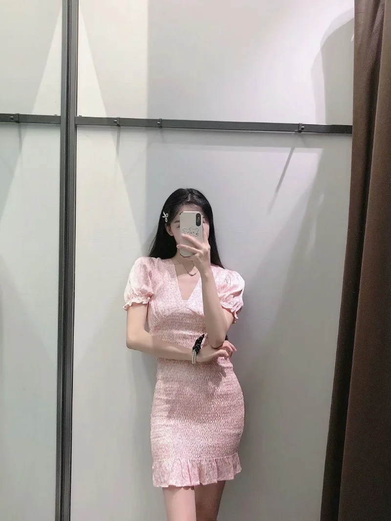 Женское короткое платье с рюшами Za розовое Цветочное коротким рукавом-фонариком