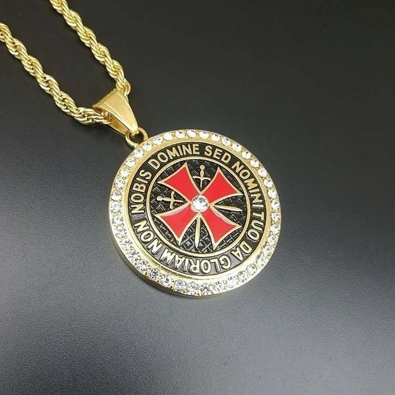 

Fashion Vintage Round Cross Religious Hanging Necklace for Men Bohemian Crystal Inlaid Sliding Pendant Necklace Accessories