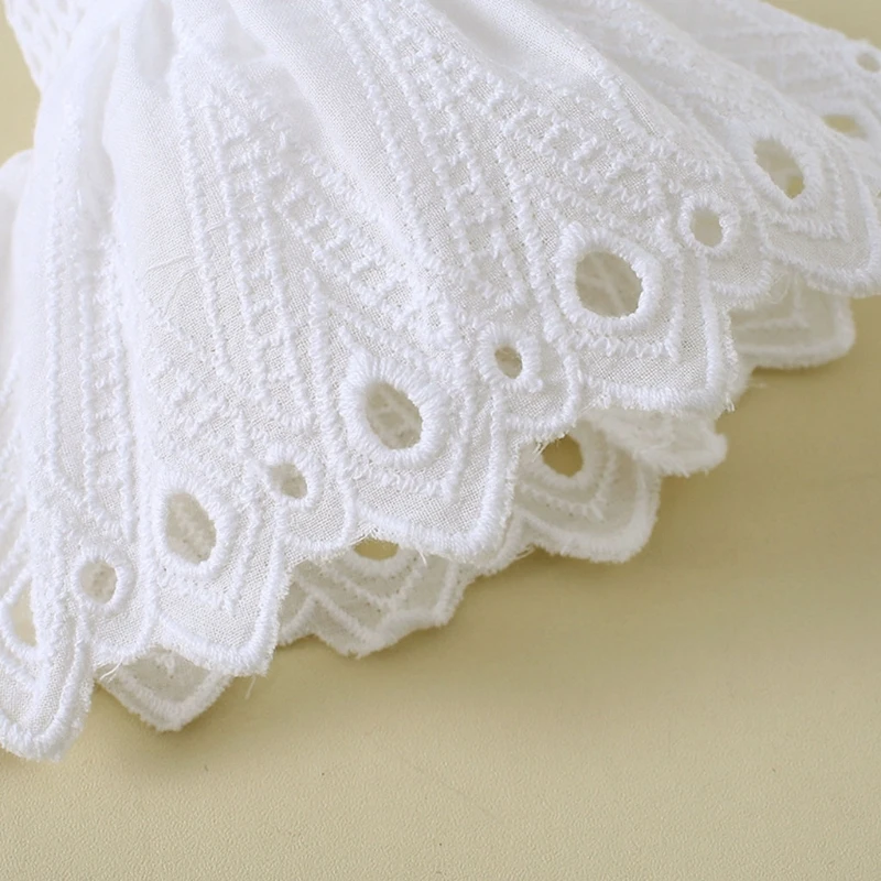 

Women Jacquard Fake Sleeves Hollow Out Scalloped White Flared Cuffs Wrist Warmer