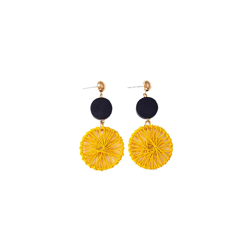 

Summer new earrings 2021 woven flower personality exaggerated earrings wooden earrings fashion temperament women