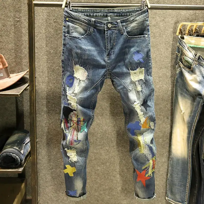 

2021 Four Seasons Tide Brand Embroidered Men's Jeans Men's Thin Slim Fit Feet Holes Beggar Patch Personality Embroidered Trouser