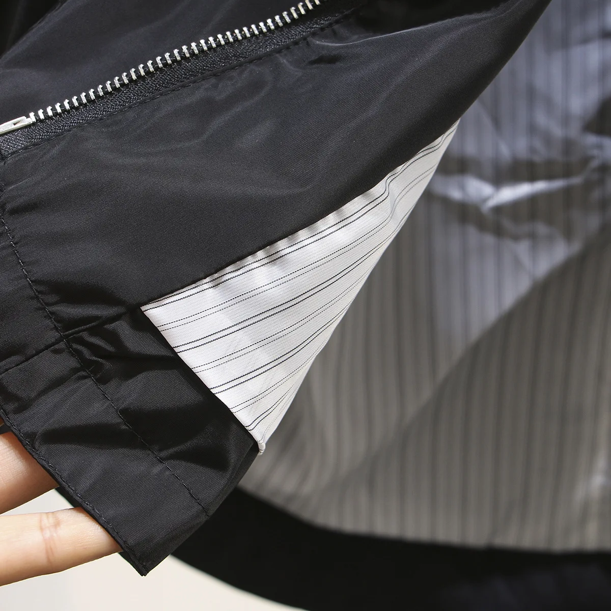 Женский весенний плащ женская верхняя одежда с капюшоном большие размеры Casaco