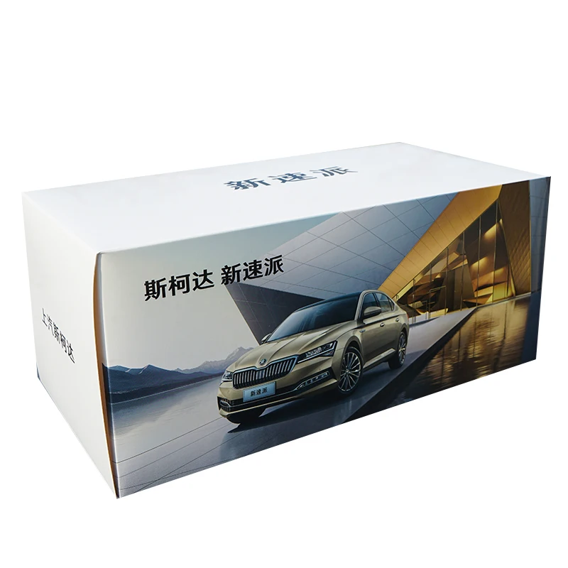 Коллекция 1/18 года дилер 2020 новая модель автомобиля Skoda Superb (светильник Шампань) с