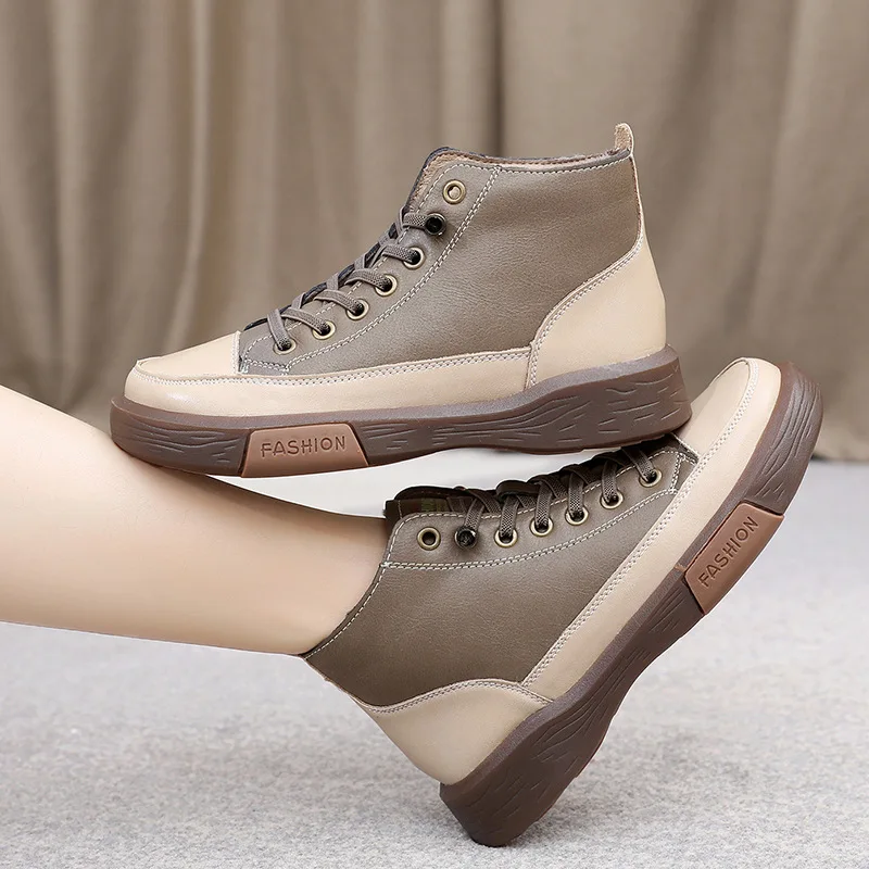 

Womens Winter Vulcanize Shoes Plateform Heel Leather Upper Plush Inside Sneakers Non-Slip Casual Sneakers Plus Size 35-40