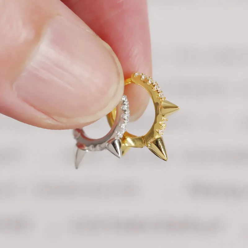 Женские серьги-кольца из серебра 925 пробы с фианитом | Украшения и аксессуары