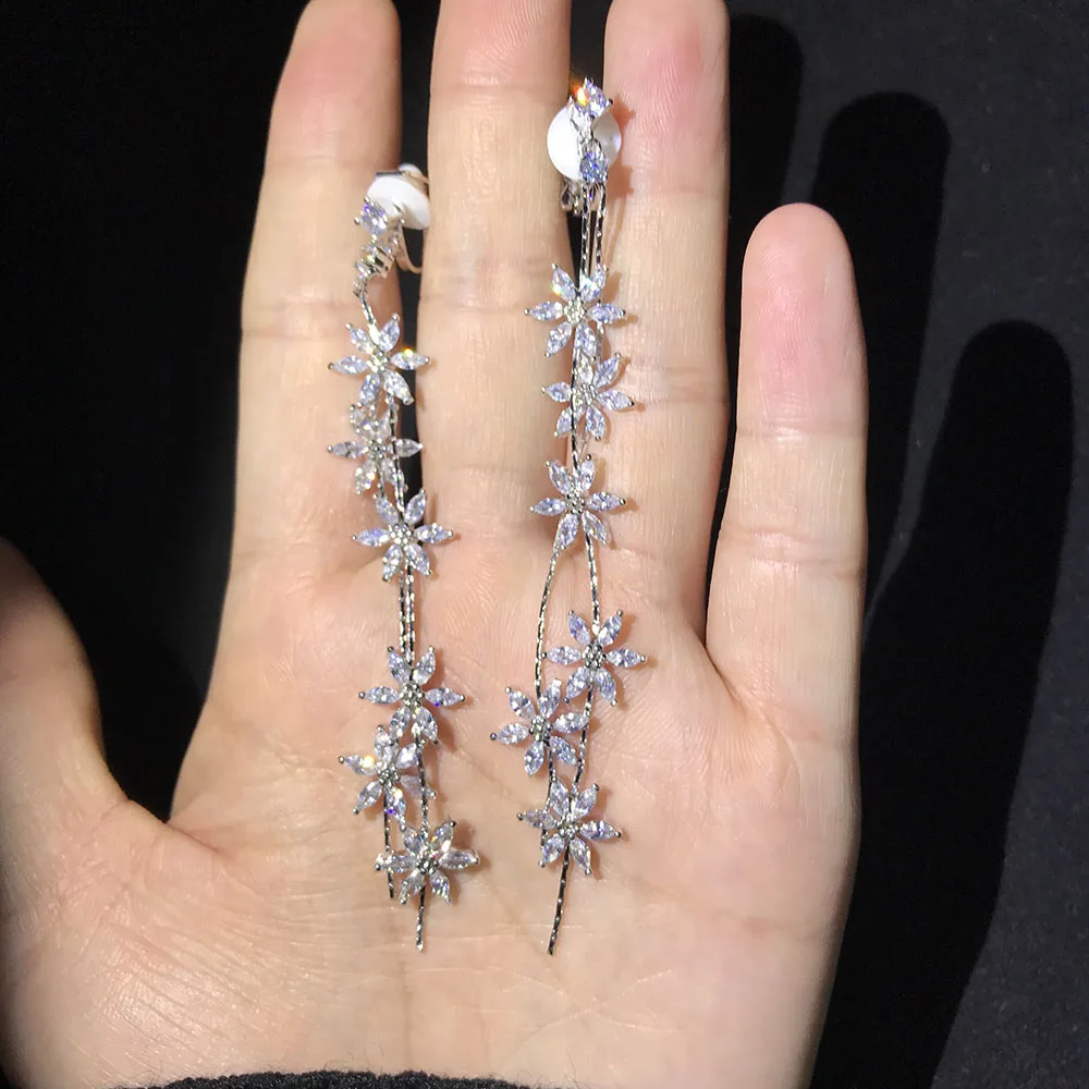 Длинные серьги-клипсы в виде цветка с блестящим кубическим цирконием модные