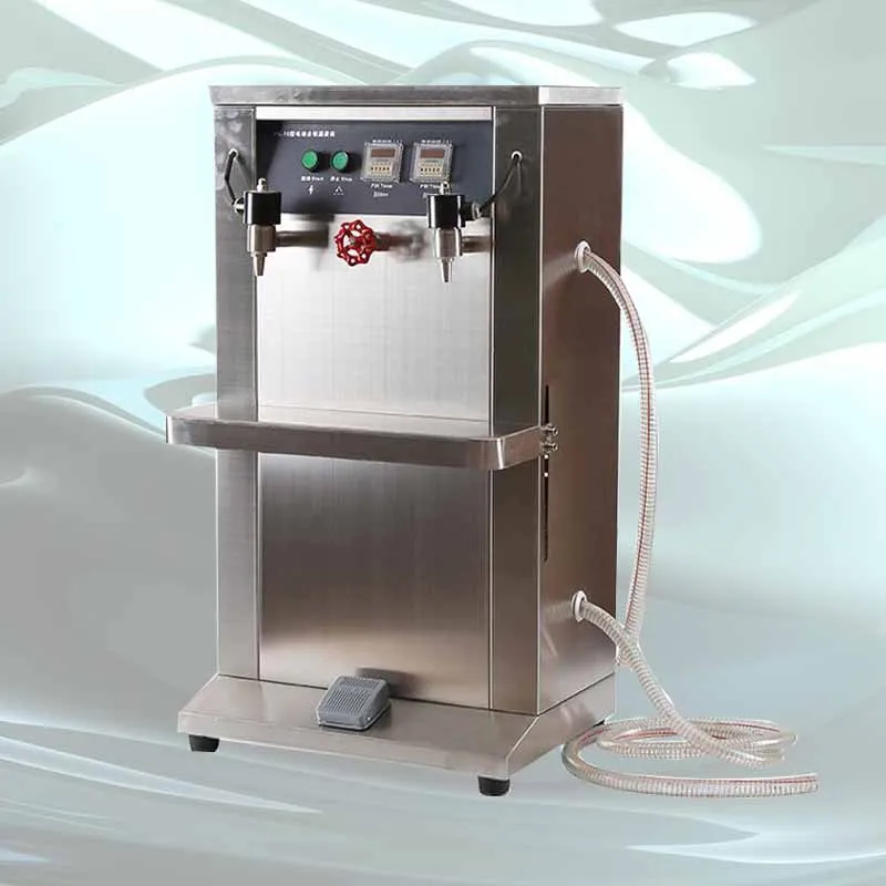 

Электрическая вертикальная машина для розлива жидкости для напитков, сока, молока, оливкового масла, вина, машина для розлива с двойной голо...