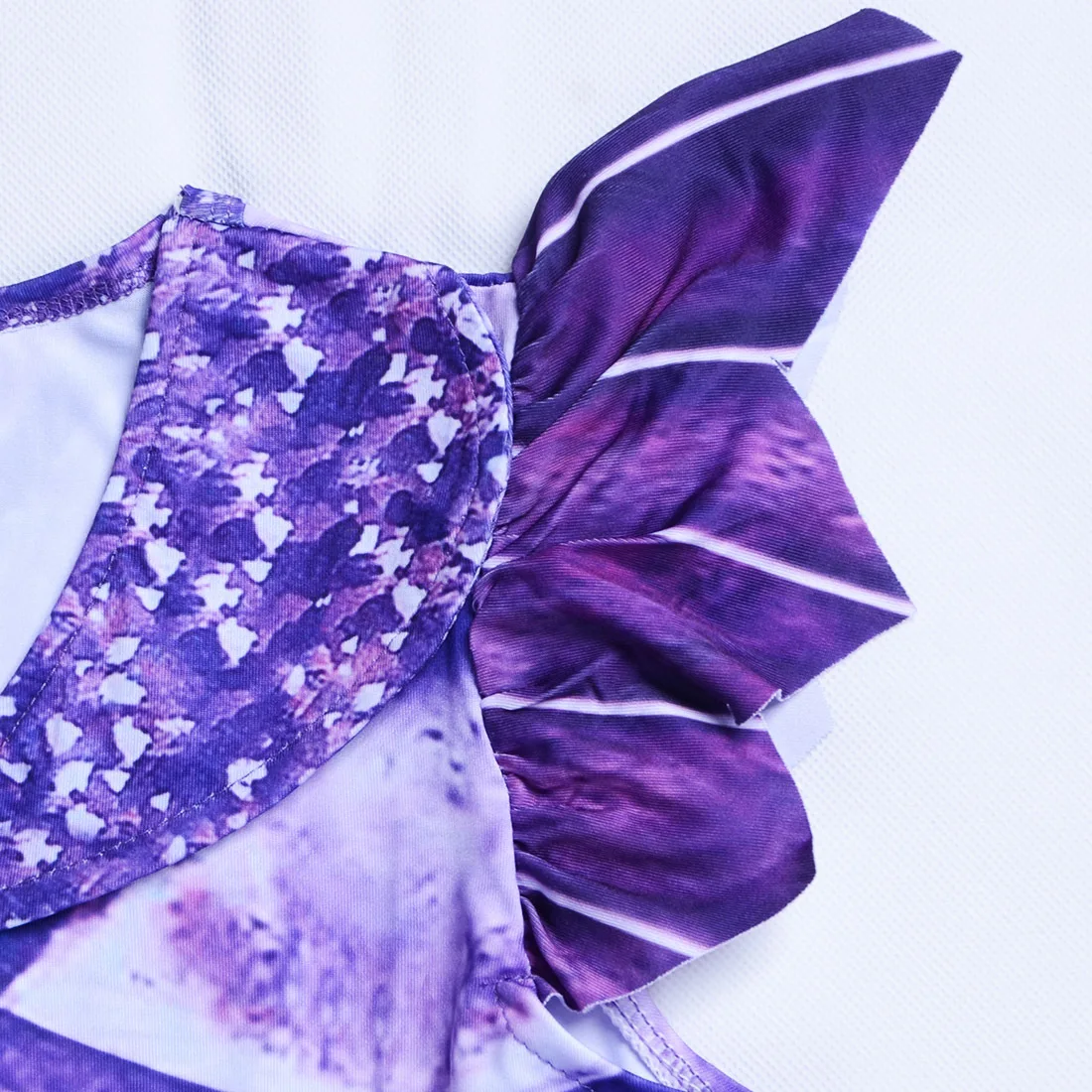 Изображением героев фильма наследники Детский костюм для хеллоуина девочек