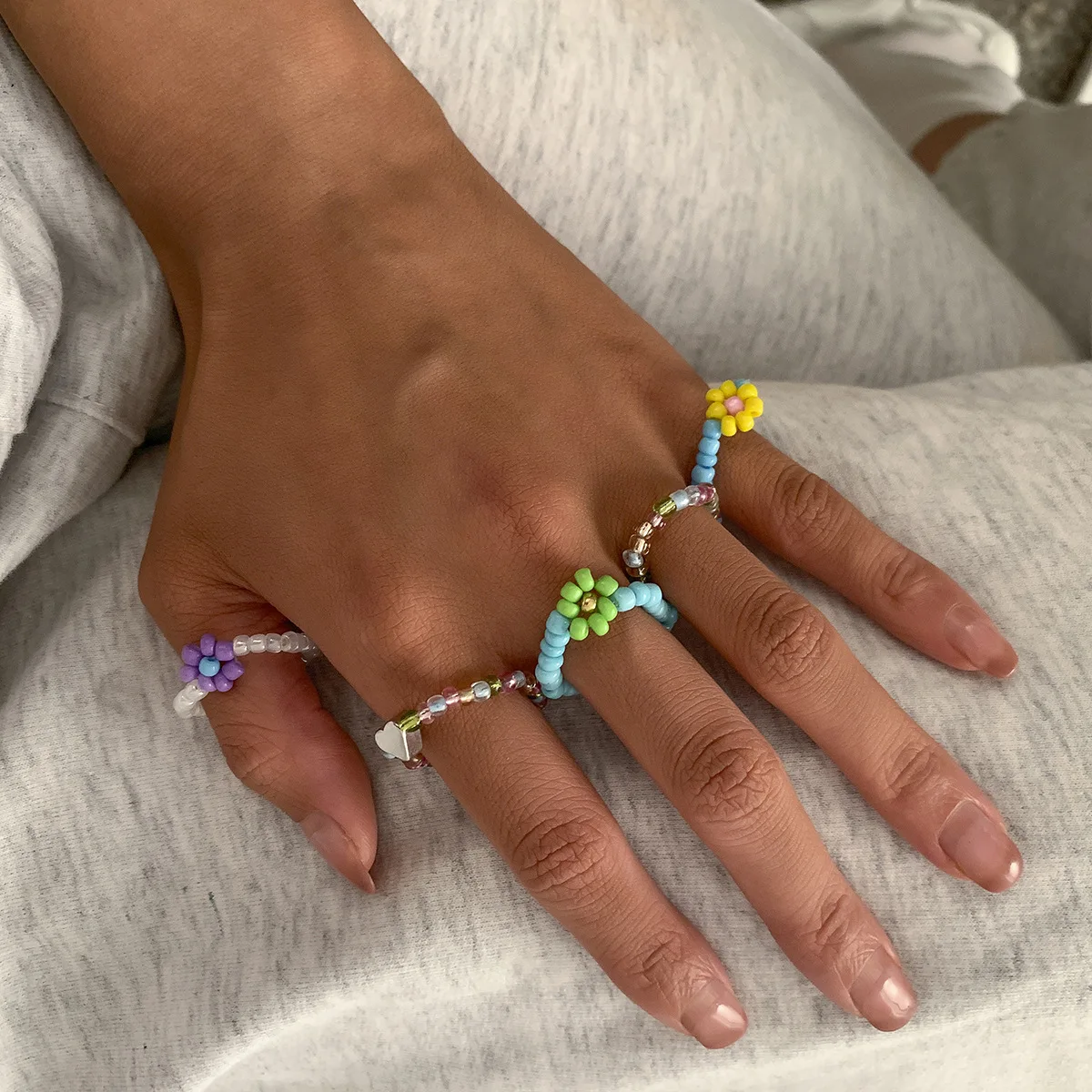 

TAUAM 5pcs/set New Cute Transparent Resin Acrylic Handmade Beaded Rhinestone Colourful Geometric Round Rings for Women Jewelry