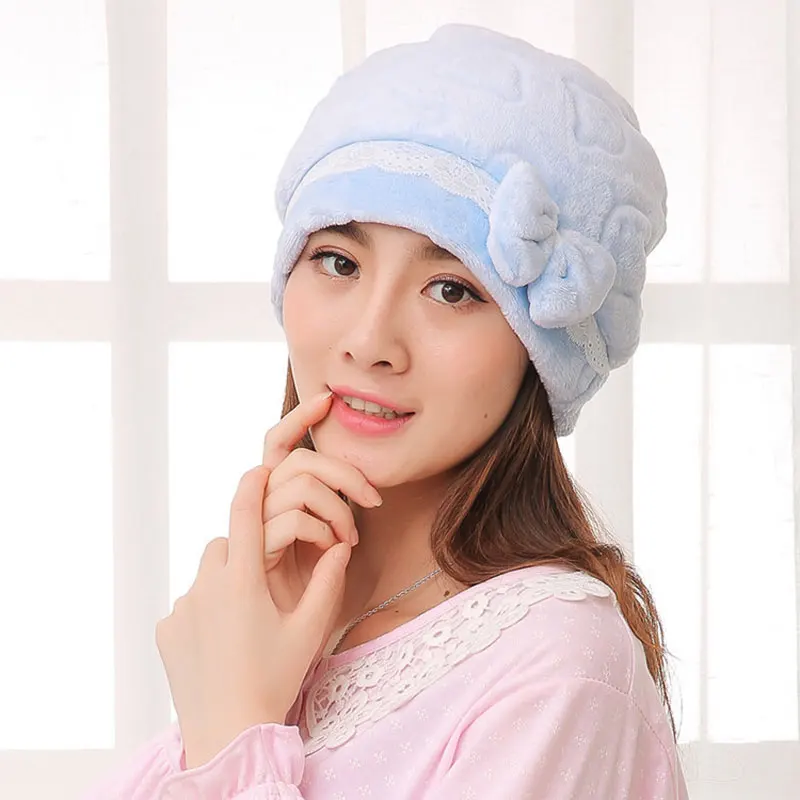 Осенне зимняя утепленная шапка для мам ветрозащитная беременных теплая плюшевая