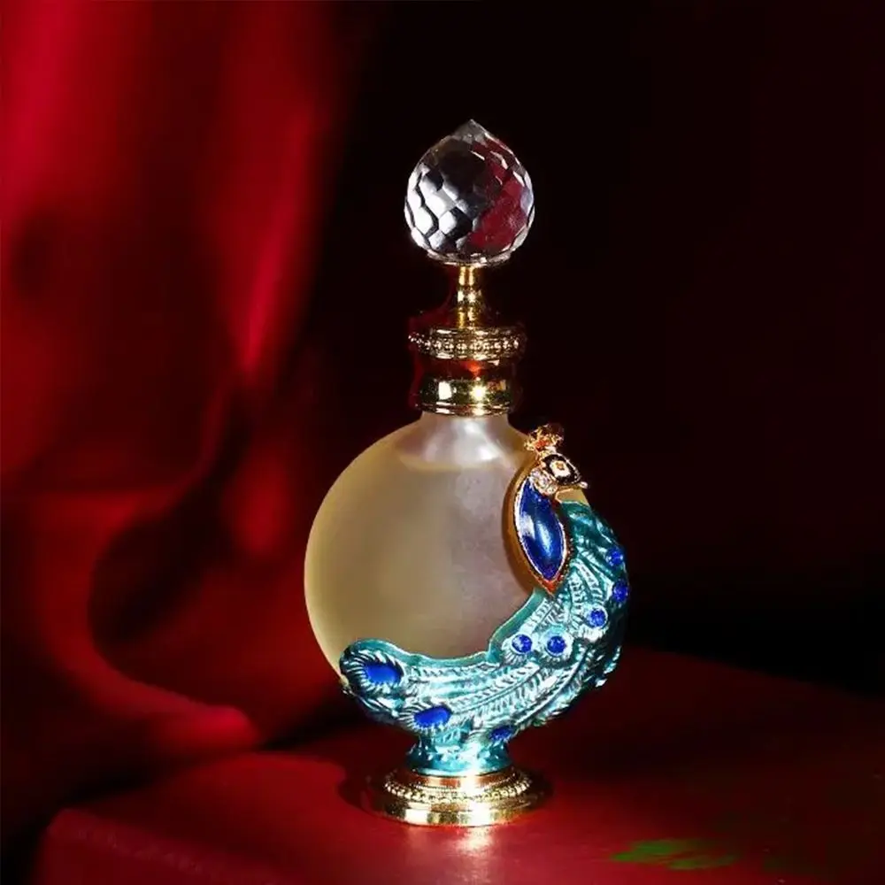 

Exquisite Vintage Peacock Carving Table Trinket Arabian Style Perfume Refillable Bottle Antique Hollow Out Essential Oil Vials