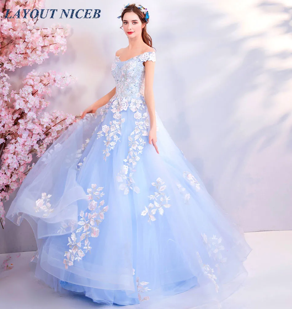 Красивое голубое вечернее платье с открытыми плечами бальное кружевное