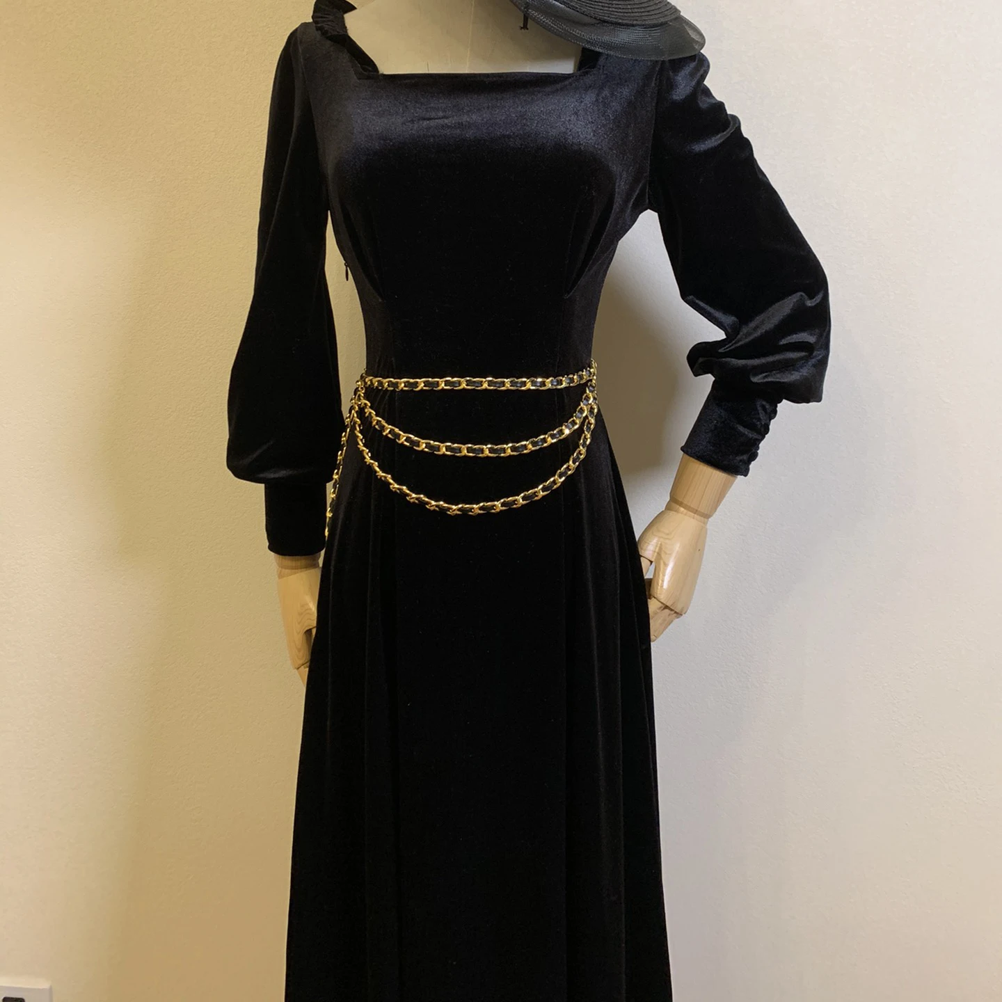 

Famous Brand Top Quality Vintage 24K Gold Chain Belts For Women Goth New Fashion Designer Luxury Jewelry 2021 Trendy