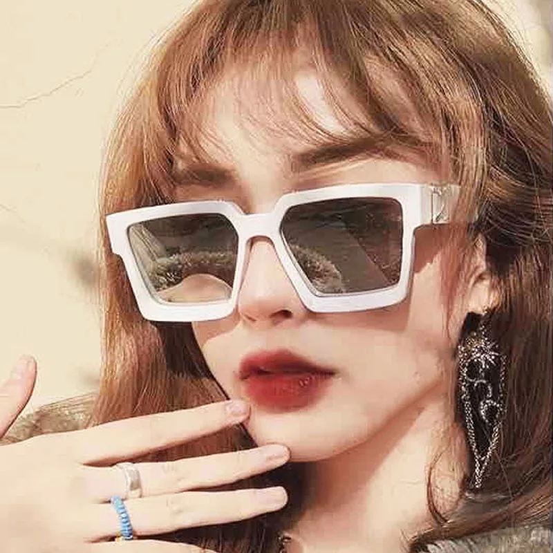 

Fashion Simple Style Wide Side Square Retro Women Sunglasses Big-Frame Windproof Shading Sunglasses UV400 Gafas De Sol