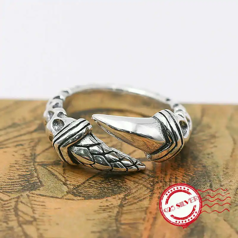 

S925 sterling silver men's ring personality retro fashion accessories domineering eagle claw shape mouth ring to send a couple