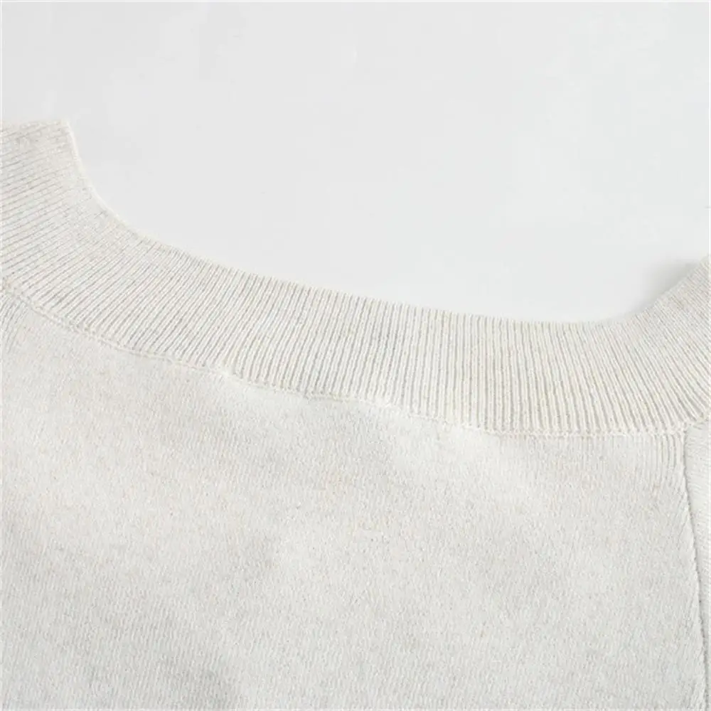 

2020 Fall Big V-neck Puff Sleeve Short Slim Sweet Beauty Thread Knit Top