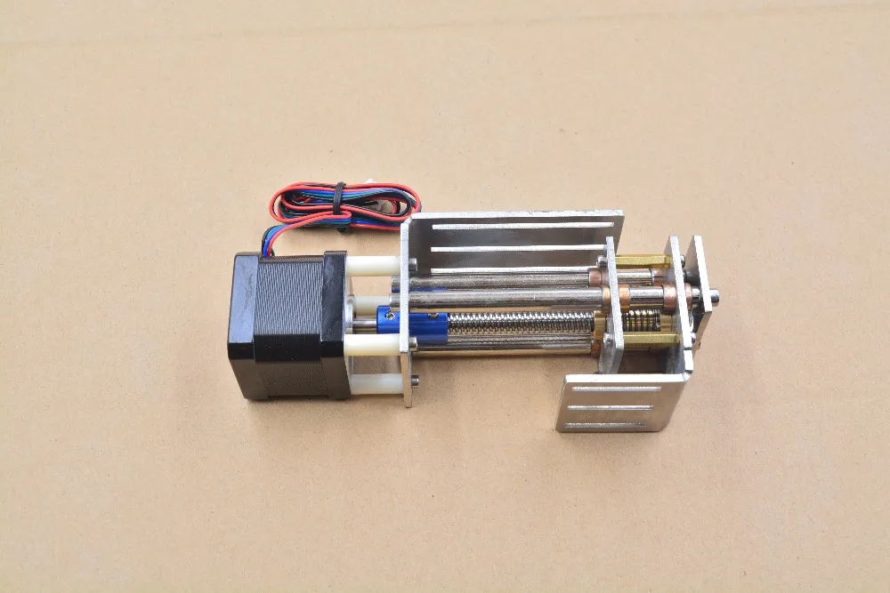 Деревообрабатывающий гравировальный станок скользящий стол 60 мм 150 ход 3 оси ЧПУ Z