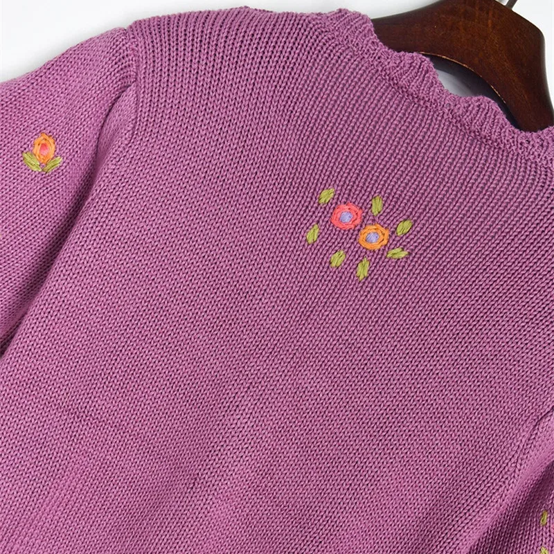

Luxury Brand Designer Knitted Cardigan for Women Wave V Neck Embroidery Flower Puff Sleeve Knitted Sweater