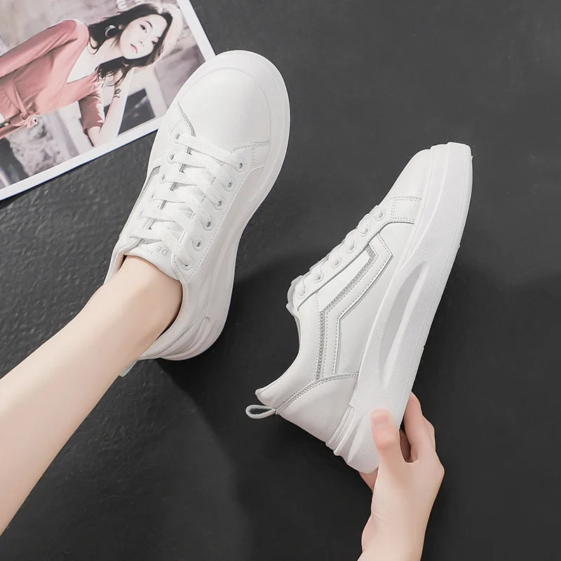 Повседневная обувь женские кроссовки коллекция 2019 года модные стразы белые на