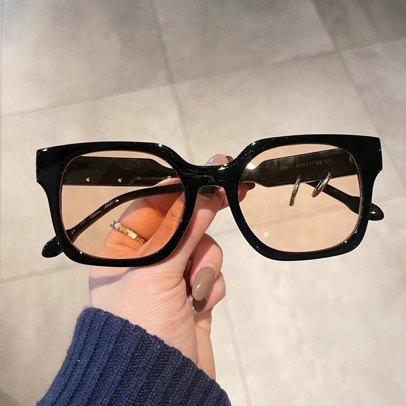 

SHAUNA Fashion Square Sunglasses Women Retro Clear Ocean Lens Shades UV400 Men Metal Ring Decoration Sun Glasses