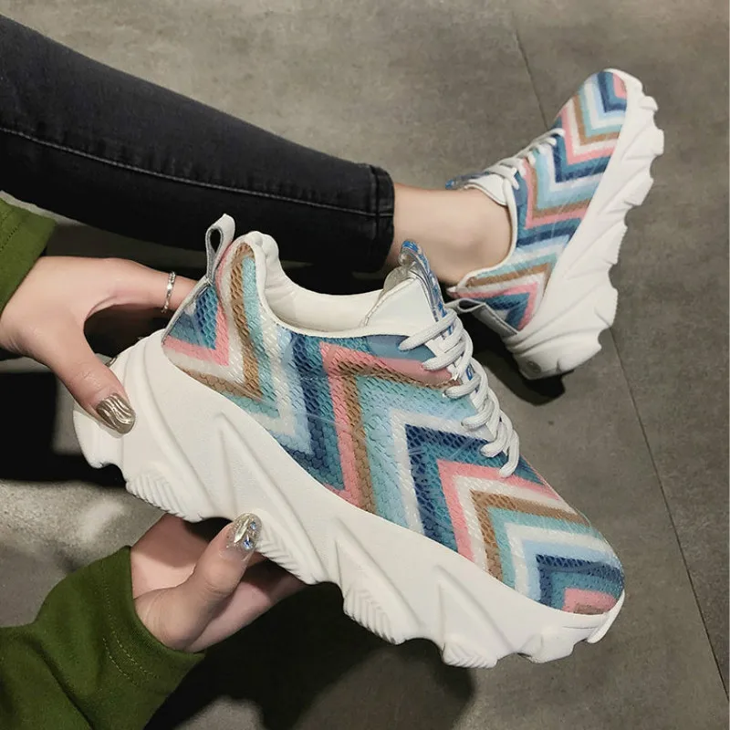 Женские кроссовки 2019 цветные летающие тканые с воздушной подушкой Студенческая
