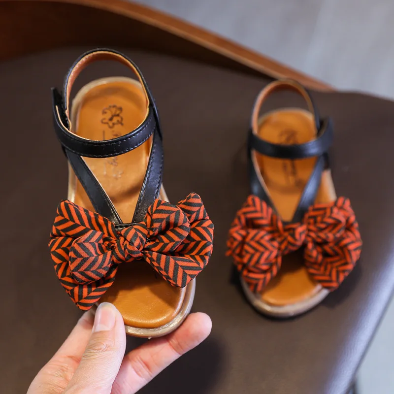 

CAPSELLA KIDS Summer Sandals Girls Princess Dress Flip Flops Size 26-36 Non-Slip Children Shoes for Girls Bowknot Leather Shoes