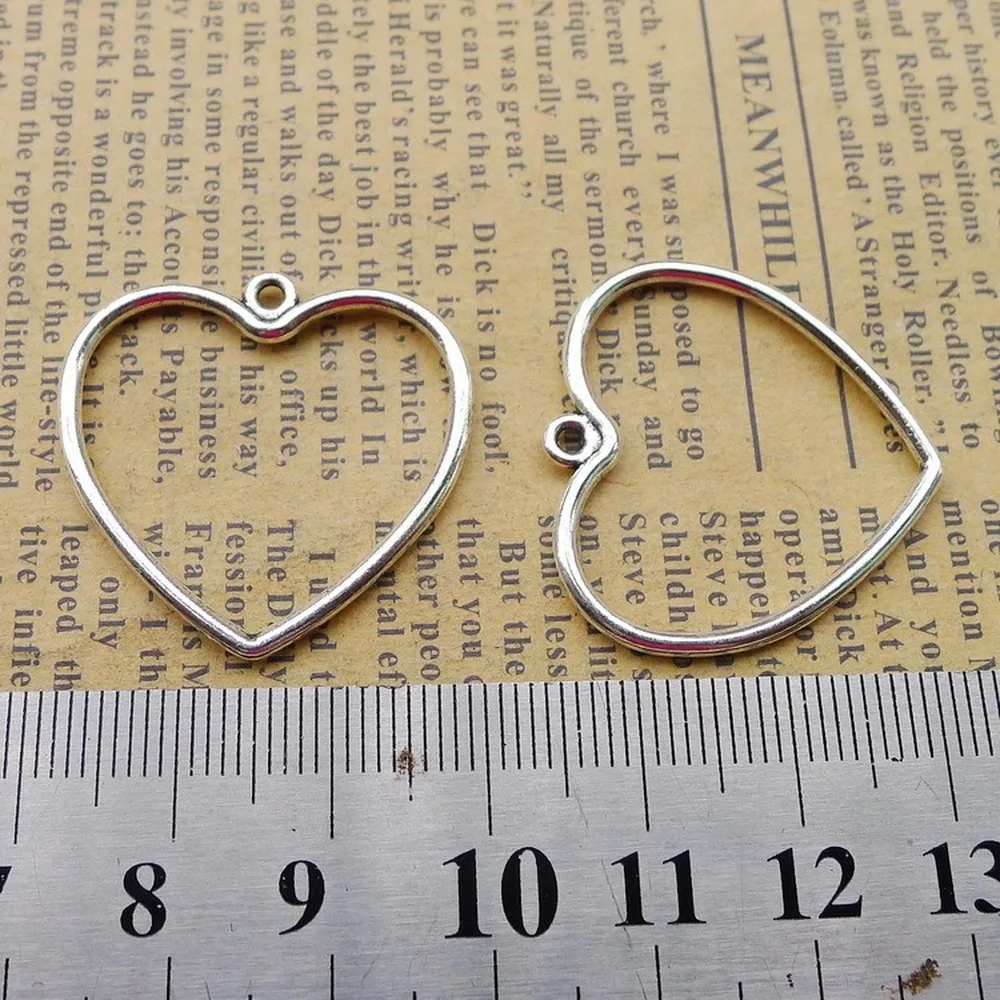 

130pcs Heart Charms 29mm x 30mm DIY Jewelry Making Pendant antique silver color